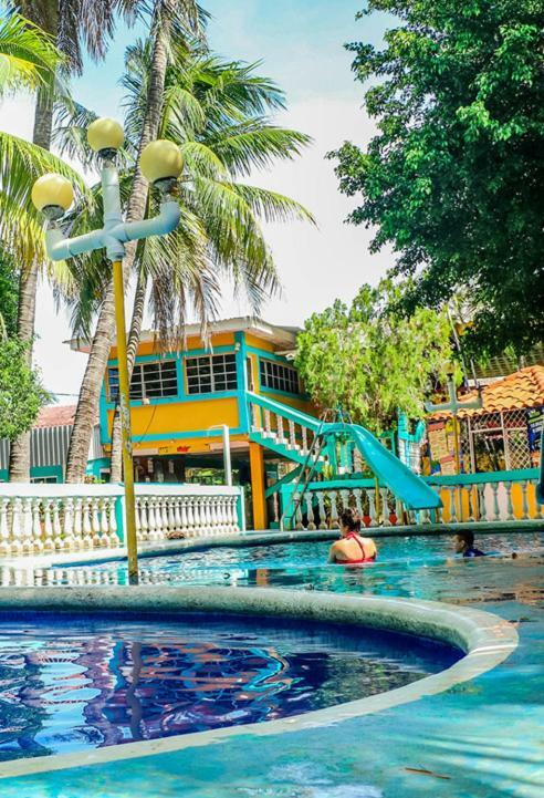 Hotel Leones Marinos サンミゲル エクステリア 写真