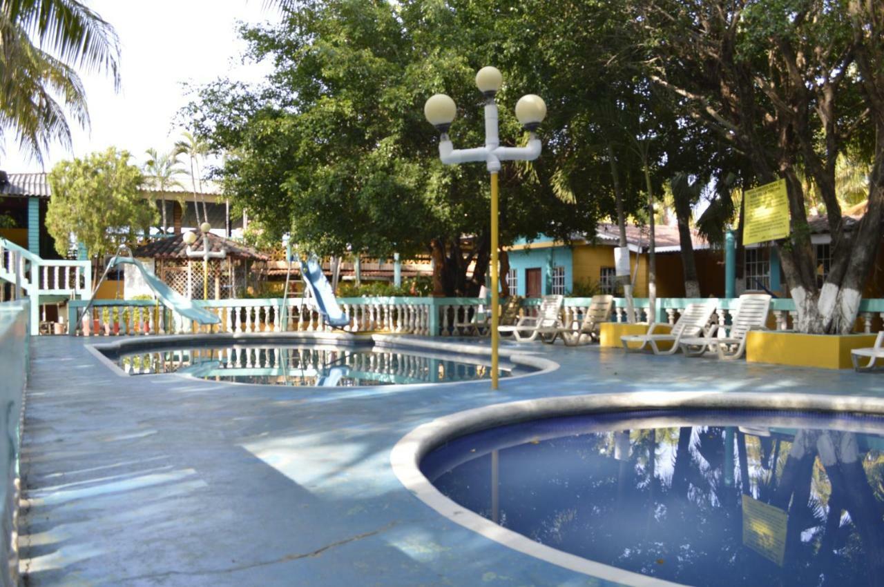 Hotel Leones Marinos サンミゲル エクステリア 写真